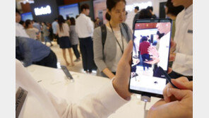 화면 더 키운 ‘갤럭시 노트8’… 강력해진 S펜·카메라 기능  