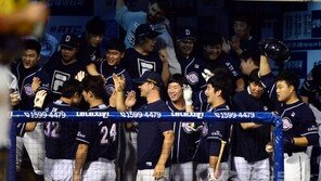 두산, 니퍼트 최악 투구 속 역전드라마