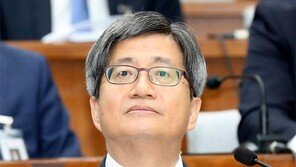 “판사 블랙리스트 다시 살펴보겠다”