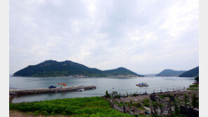 [이야기가 있는 마을] 풍랑에 남편 잃은 각시여, 등대섬 돼 뇌섬 밝히네