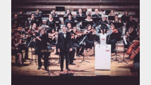 ABB 양팔로봇 YuMi, 사람처럼 자연스런 움직임 구사