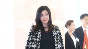 ‘둘째 임신’ 전지현, 임신 6개월에도 ‘넘사벽 꽃미모’…첫째 임신 때는?
