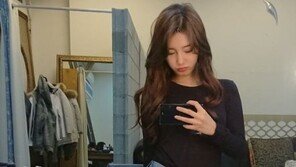 수지, 리즈 갱신 미모에 ‘시끌’…“외모 보스”