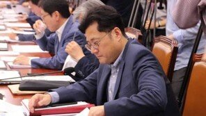 홍익표, 북한 미사일 발사에 “대북지원, 도발 멈출 것 염두한 조치 아니다”