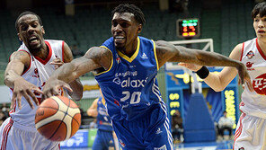 귀화 앞둔 라틀리프…고민에 빠진 삼성