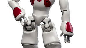 이마트, 인공지능 휴머노이드 로봇 선보여