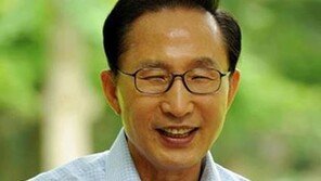 이명박 측 “박원순 고소 건 황당…대통령, 한가한 자리 아냐”