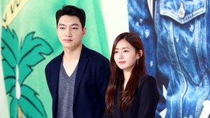 [동아포토]백철민-이예현 ‘어색함으로 꽉 찬 투샷’