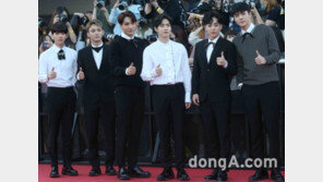 [동아포토]엑소 ＂엄지 척＂