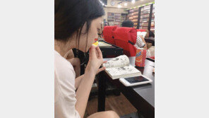 [#해시태그 컷] ‘만화광’ 설리