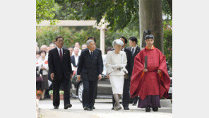 日王부부, 日 고구려 신사 첫 참배… 퇴위 앞두고 한국에 화해 메시지?