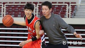 김진영, 19세 193cm 가드 “아버지 빨리 넘어야죠”