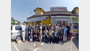 김흥국, 원로가수들 ‘섬김이’로 나섰다