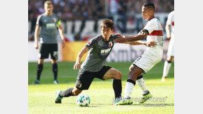 [콤팩트뉴스] 구자철, 경기중 두 차례 머리 충격 교체아웃