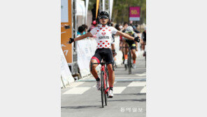 실력도 행운도 그의 편, 윤중헌 씨 짜릿한 챔프