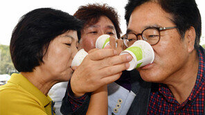 추미애-우원식 러브샷