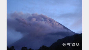 발리 아궁 화산, 반세기 만에 폭발하나…화산경보 상태 최고 수준