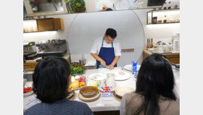 덴비 ‘가을 제철 요리 쿠킹클래스’ 열어