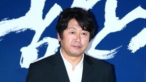 [동아포토]김윤석 ‘눈빛에 가득한 카리스마’