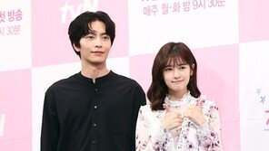 [동아포토]이민기-정소민 ‘이번 커플은 처음이라’