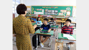 “선생님만 바라보고 쫙쫙 따라오는 아이들… 가르칠 맛 나죠”