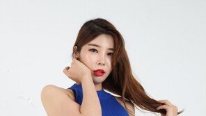 [레이싱걸 화보]팔색조 모델 ‘김희’ 