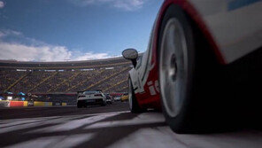 레이싱 게임 풍년이네. 휠에 먼지 좀 털어볼까?