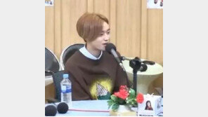 니엘 “난 보수적, 스태프들에게 치마 짧게 입지 말라한다”