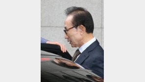 국민의당 “이명박 입장 표명, 성급한 태도…자중하길”