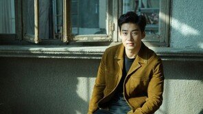 [인터뷰] 윤계상 “마동석 형 몸에 지지 않으려고 태닝까지 했죠ㅋㅋ”