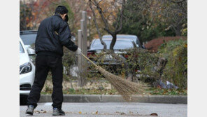 학교 야간경비원, 추석연휴 최장 11박 12일 근무…월급은 150만 원?