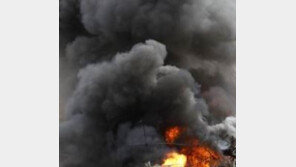 충북 음성 물류창고서 불…추석 앞두고 10억원에 가까운 피해