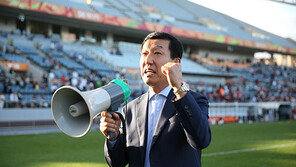 최강희 “부임 첫해 잘린 뻔…전북과 12년 동행은 내 운명”