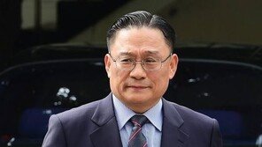 ‘뇌물수수혐의’ 박찬주 대장, 구속 기소…‘공관병 갑질’은 무혐의