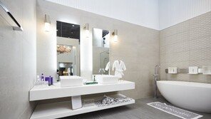 로얄&컴퍼니, 욕실 플랫폼 ‘로얄라운지’ 오픈