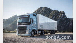 볼보트럭 “대형트럭도 천연가스가 대세”…‘FH·FM’ LNG 버전 출시