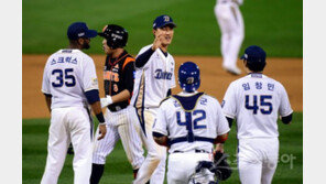 [조범현의 폴 인 베이스볼] 준PO 3차전…살아난 NC 타선, 치밀하지 못했던 롯데