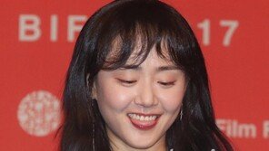 [동아포토]‘부산국제영화제’ 문근영, 수줍은 미소