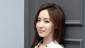 [인터뷰] 김아중 “쉴 땐 게으른 ‘집순이’ 대본만 보면 완전 딴사람”