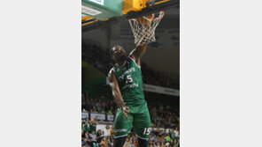 KCC 꺾은 DB…개막전부터 이변