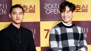 [동아포토]신하균-도경수 ‘사장과 알바생으로 만난 두 남자’