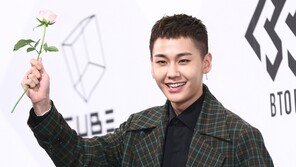 [동아포토]비투비 정일훈 ‘아름다운 가을남자~’