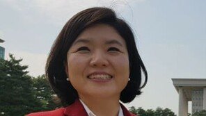 류여해, ‘탄핵’ 언급 이어 “문 대통령=울트라초특급 제왕” 또 비판 