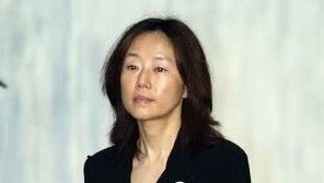‘집유’ 조윤선, 항소심 공판 출석…“재판 끝까지 성실하게”