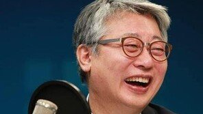 조응천 “우병우의 철벽 방어막이 이제 무너질 때가 됐다”