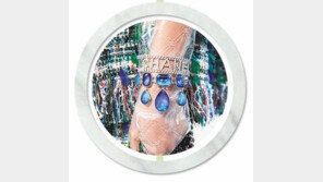 [Q매거진]굿바이, 미니멀리즘… 주얼리는 이젠 맥시멀리즘 시대! 