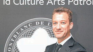 [Q매거진]“몽블랑은 젊은 브랜드… 아날로그-디지털 잇는 가교 역할 꿈 꿔” 