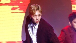 [동아포토]JBJ 권현빈 ‘빠져드는 눈빛’