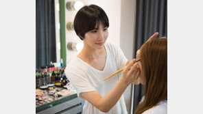 [스타일리포트③] 베이지 섀도로 피부바탕 깨끗하게·활동적 이미지엔 중단발스타일 제격