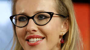 ‘러시아의 패리스 힐턴’ 내년대선 출마 선언